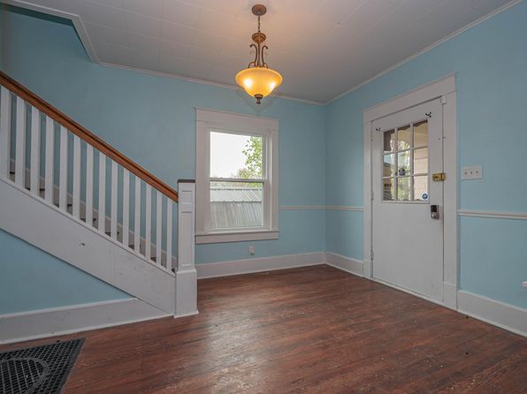 700 S 5th St, Moberly, MO 65270