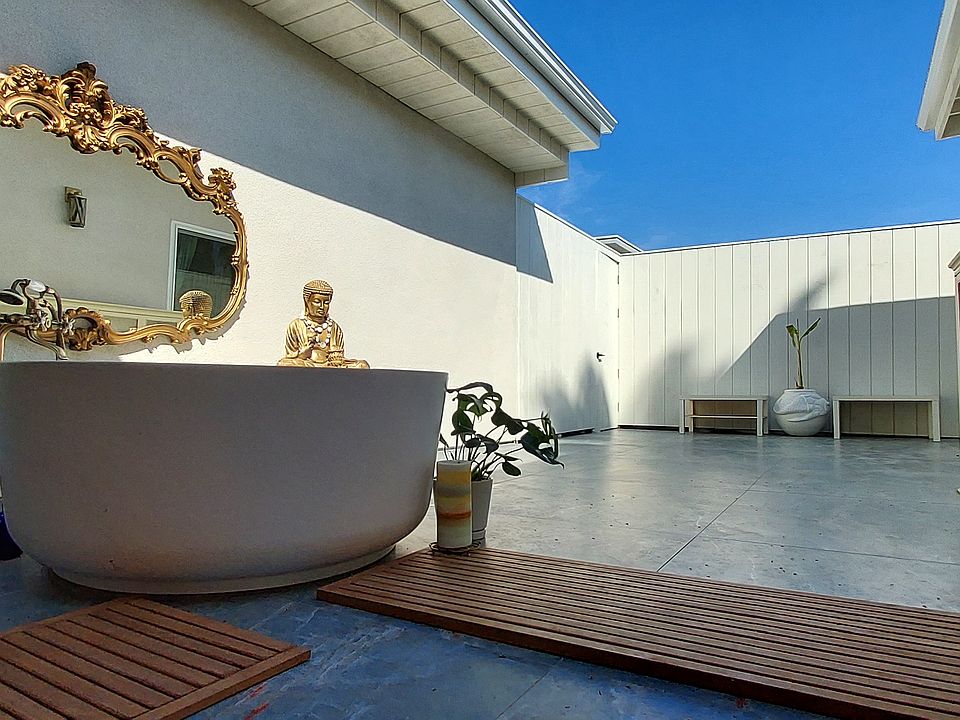 1st image of 603 Sunset Dr #3U
