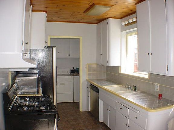 5th image of 8725 Faircrest Dr