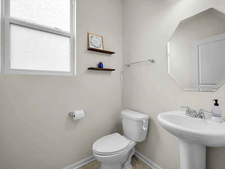 4255 Fraser Cir — Photo 28