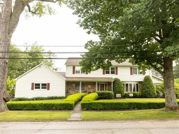 303 N Drake St, Indiana, PA 16354