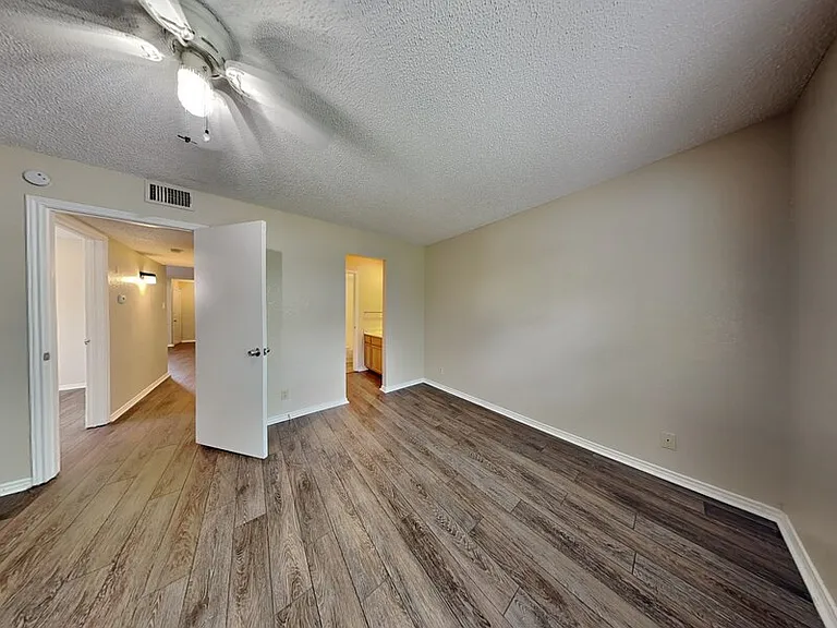 836 White Rock St — Photo 7