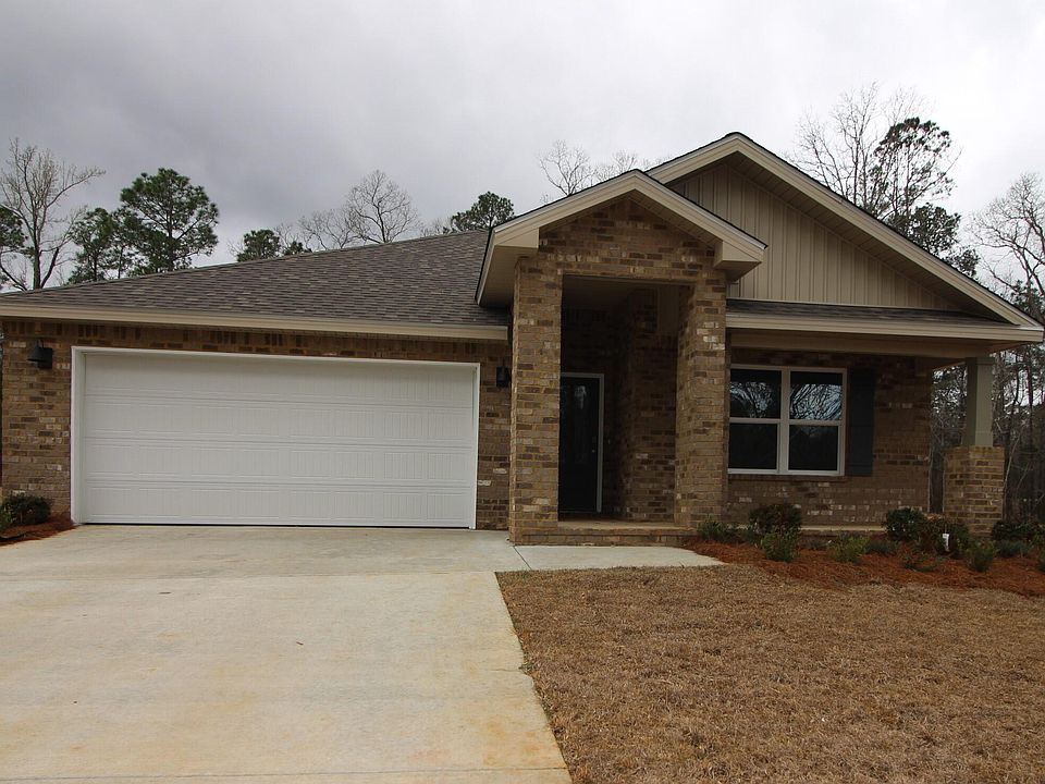 1st image of 111 Oakwood Dr