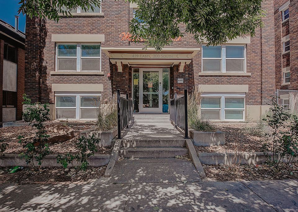 1st image of 419 E 200 S APT 103