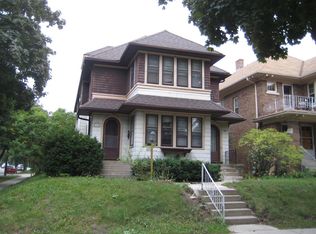 3494 N Cramer St, Milwaukee, WI 53211