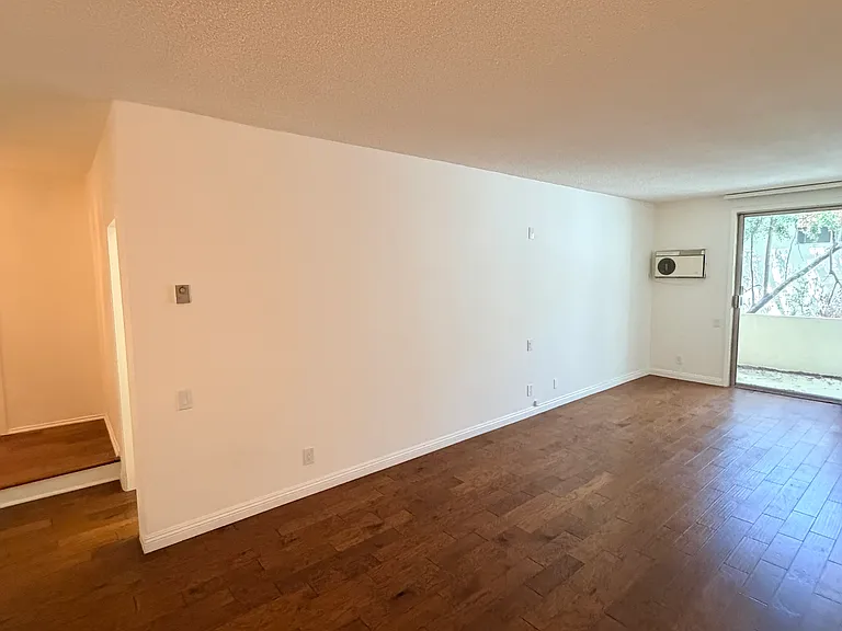 11935 Dorothy St #203 — Photo 3