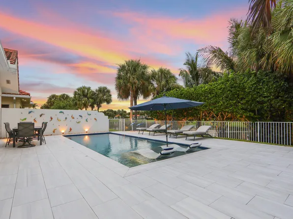 615 Rosa Court, Palm Beach Gardens, FL 33410
