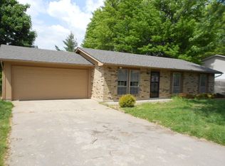 3335 W Countryside Dr, Springfield, MO 65807