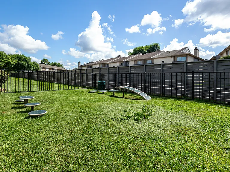 University Green — Photo 49