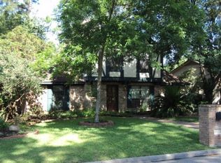 902 Manchester Dr, Conroe, TX 77304