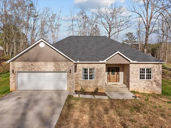 140 Madison Pl, Dalton, GA 30721