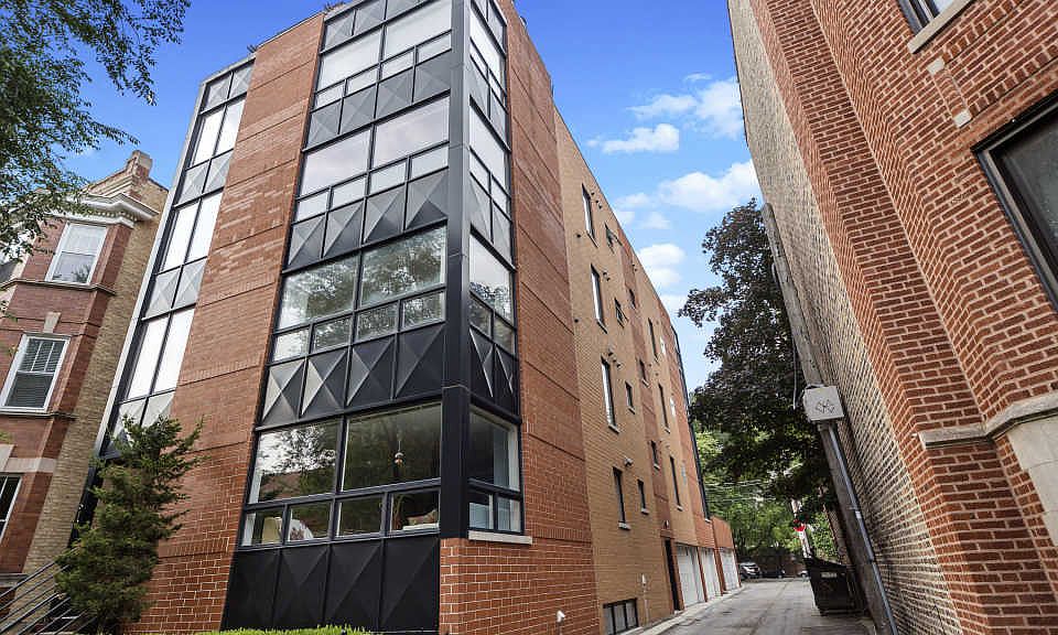 1st image of 612 W Aldine Ave APT 4N