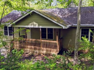141 Center St, Black Mountain, NC 28711