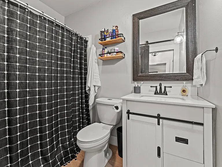 2145 Old Murphy Rd — Photo 17