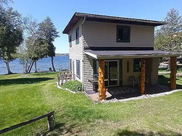 6136 Lake Leelanau Dr, Traverse City, MI 49684