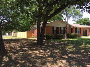 805 Zelda Dr, Hurst, TX 76053