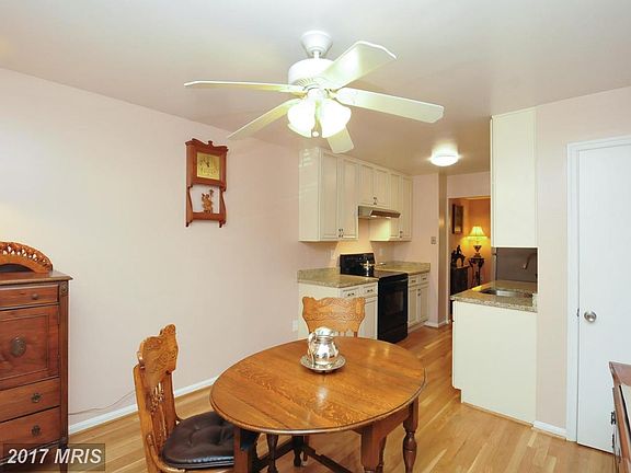 4th image of 8372 Stationhouse Ct