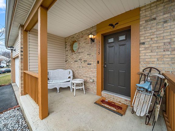 2nd image of 1335 Hafton Woods Dr