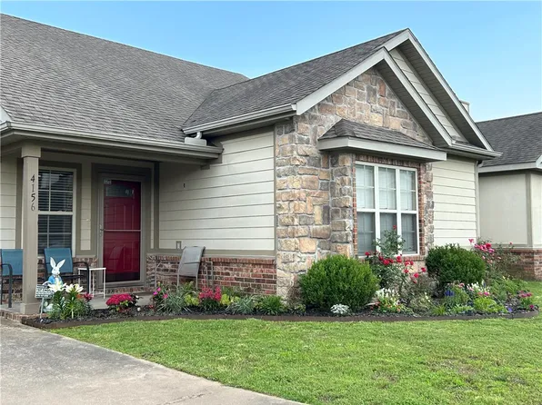4156 N Rolling Meadows Dr, Fayetteville, AR 72703