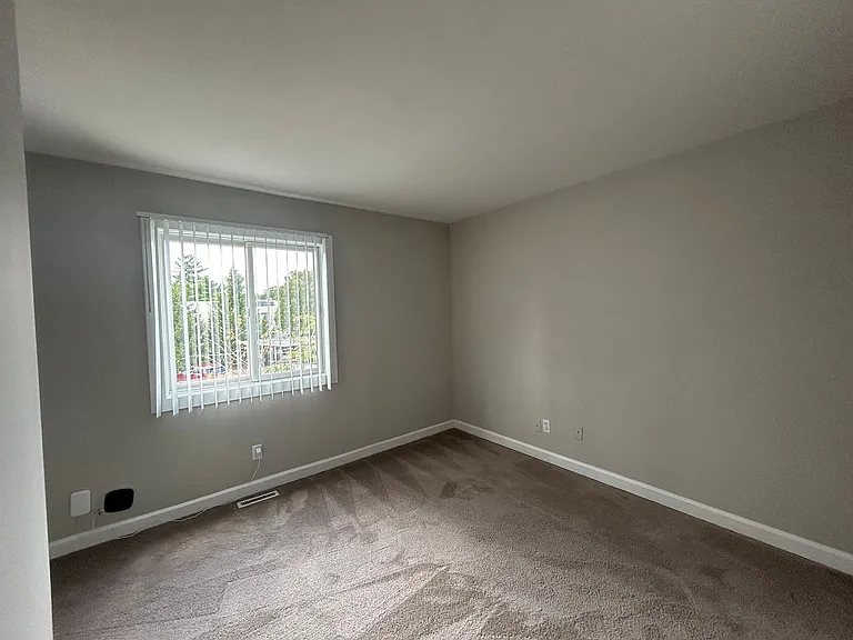 Candlelite Apartments — Photo 106