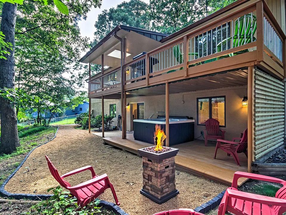 15 Hickory Hills Dr