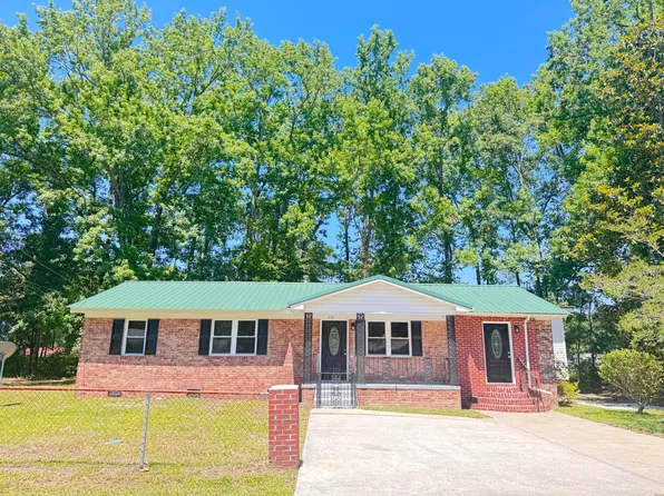 210 Grayson St, Walterboro, SC 29488