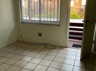 818 36th St, Oakland, CA 94608