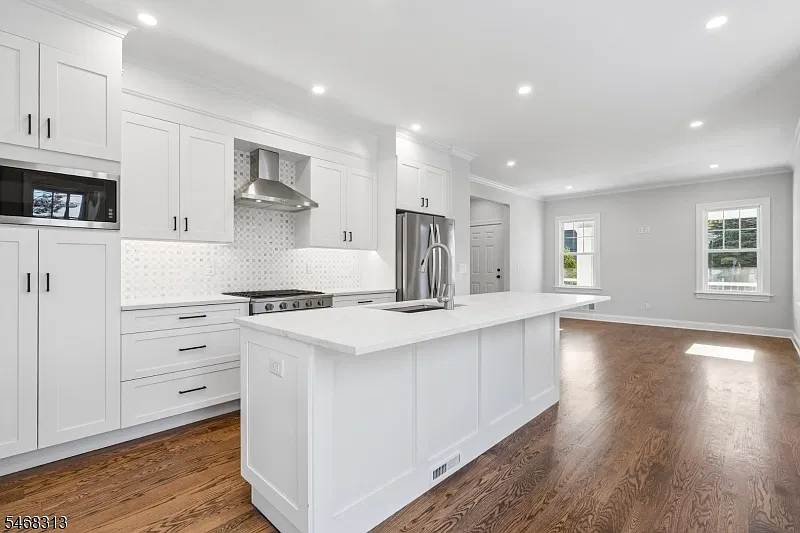 2 bed, 2.5 bath, $5,200 — Photo 2