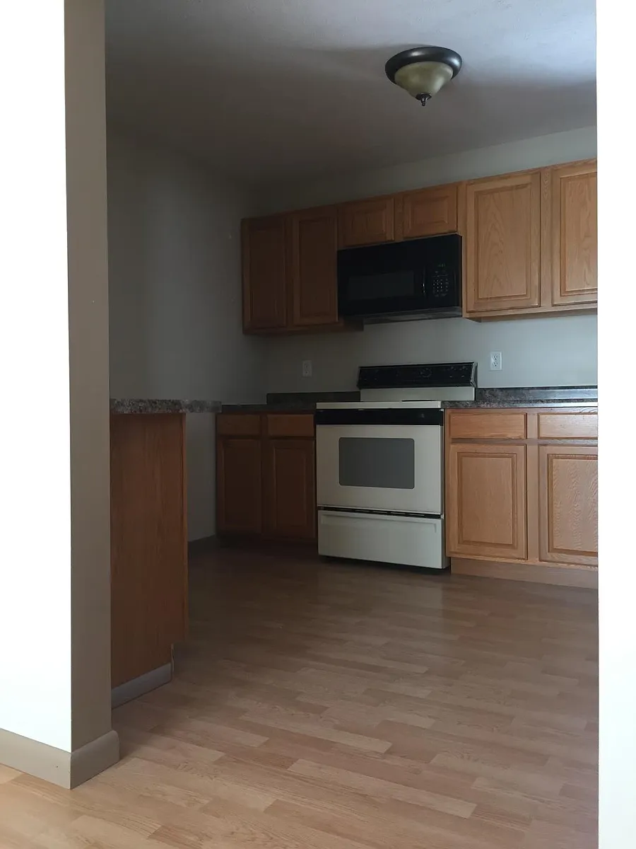 Building Photo - 1311 1st Ave S #2
