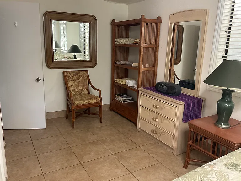 110 Beach Pl — Photo 8