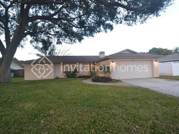 13353 Hacienda Dr, Largo, FL 33774