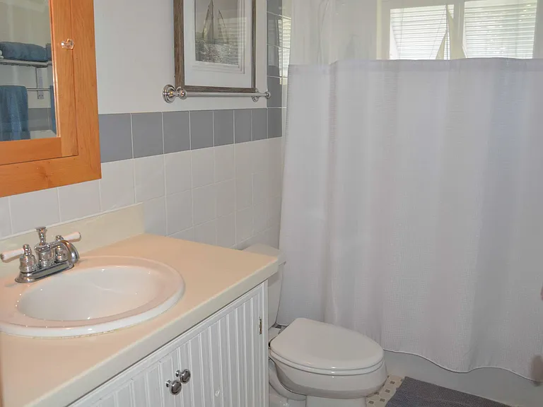 704 Ocean Front — Photo 34