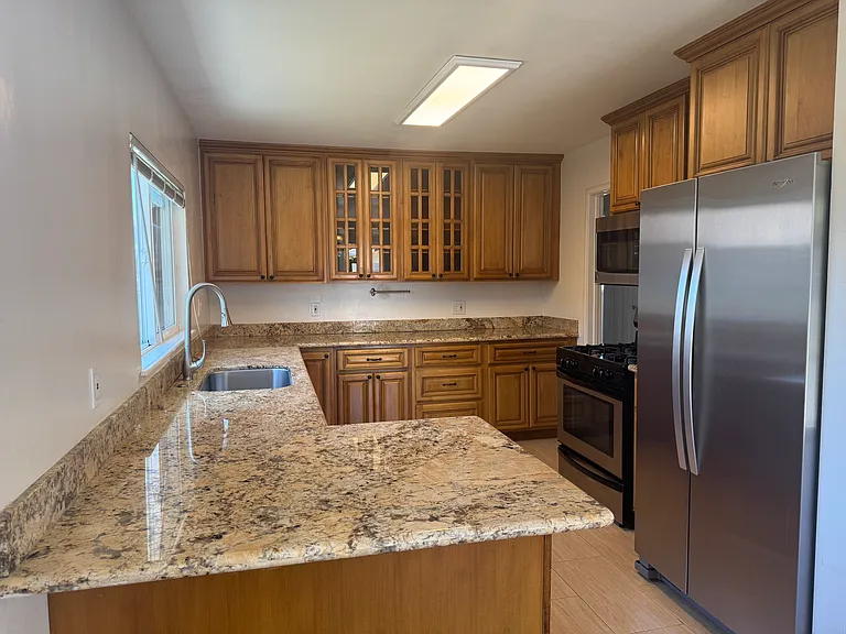 904 Crespi Dr — Photo 1