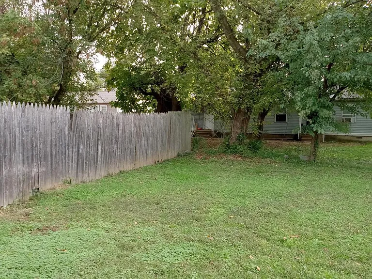 173 Hollingsworth Mnr — Photo 9