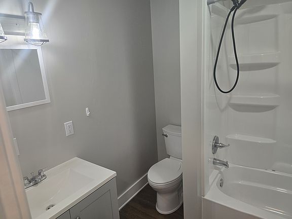 4th image of 1140 Walnut Hill Rd #C