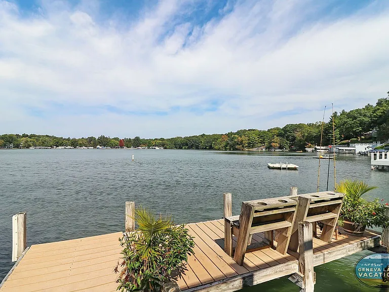 W5284 Lauderdale Dr — Photo 14