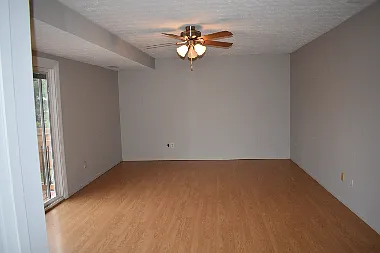 3211 Southern Hills Dr — Photo 7