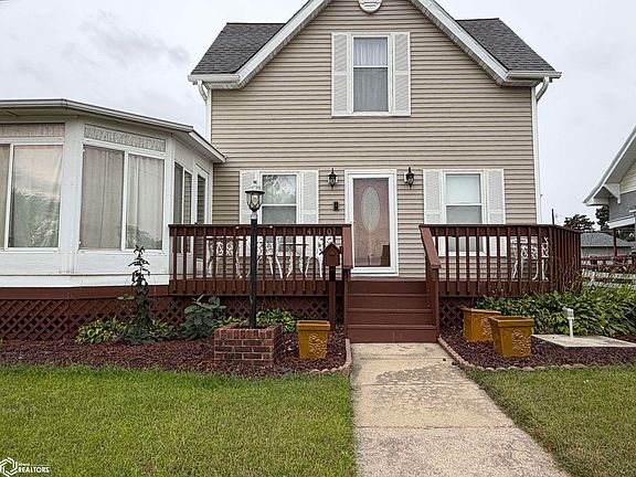 2nd image of 410 N 3rd Ave