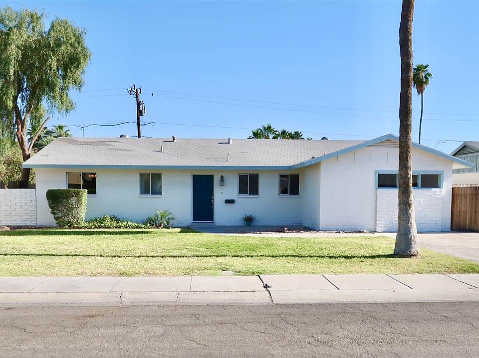 1st image of 621 E Hacienda Dr