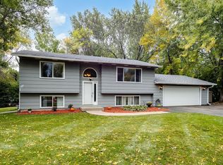 4805 W 140th St, Savage, MN 55378