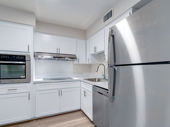 4th image of 20 W Lucerne Cir APT 217