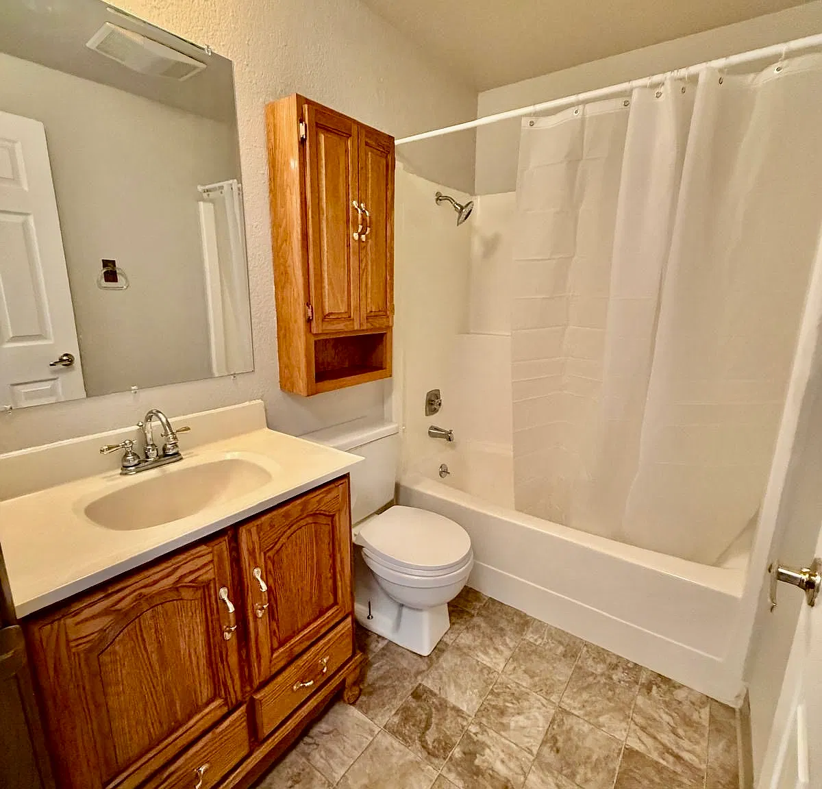2 bed, 752 sqft, $1,695 — Photo 4