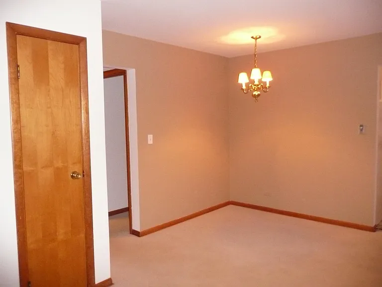 121 N Hayward St — Photo 9