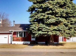 212 11th Ave SW, Sidney, MT 59270