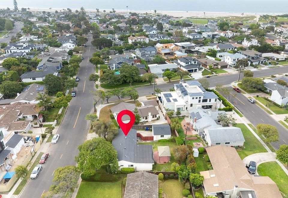 1st image of 920 Cabrillo Ave