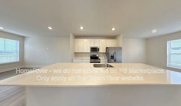 1217 Loch Ness Ln — Photo 6