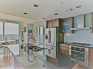 300 Bowie St APT 3602, Austin, TX 78703