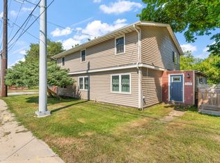 307 N Main St, Hebron, IN 46341