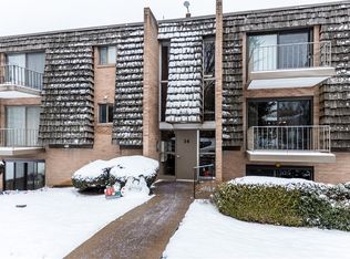 1414 Forest Green Dr, Coraopolis, PA 15108