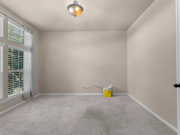 14807 Diane Manor Ln — Photo 4